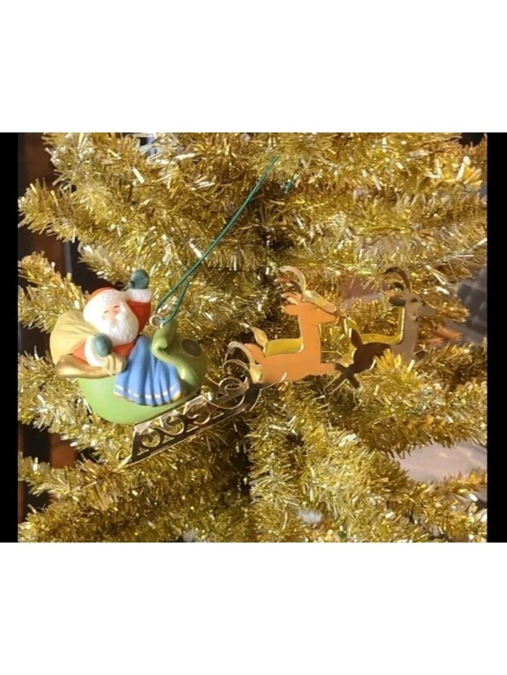 1982 Santa and Reindeer Hallmark Cards Keepsake Ornament Vintage NO BOX